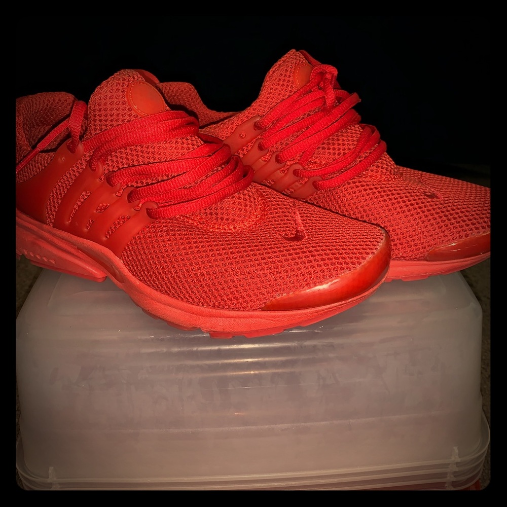 Nike Red Presto...Men’s size 8/ Women’s size 9.5